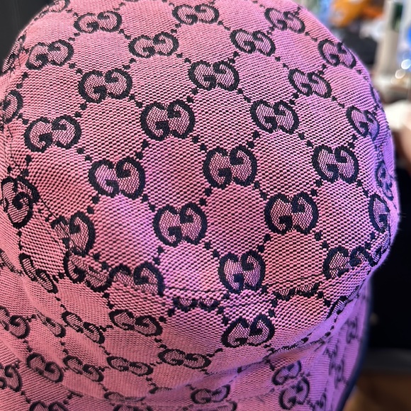 Gucci
Women's Purple Gg Multicolor Canvas Bucket Hat - Picture 17 of 17